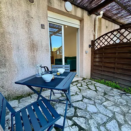 Apartment Neuf Ensoleille A Saint-florent Avec Piscine *